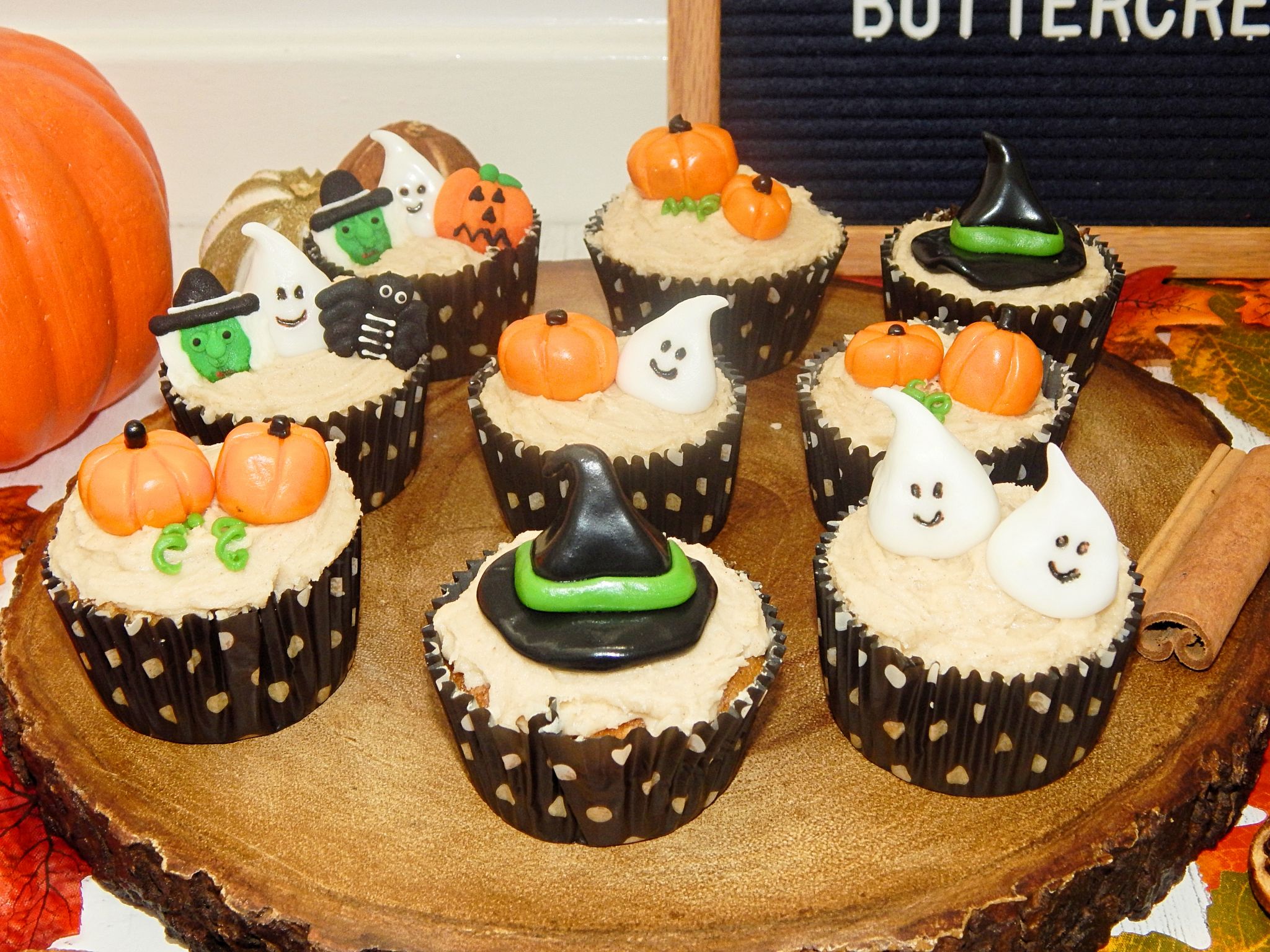 halloween cupcakes 7